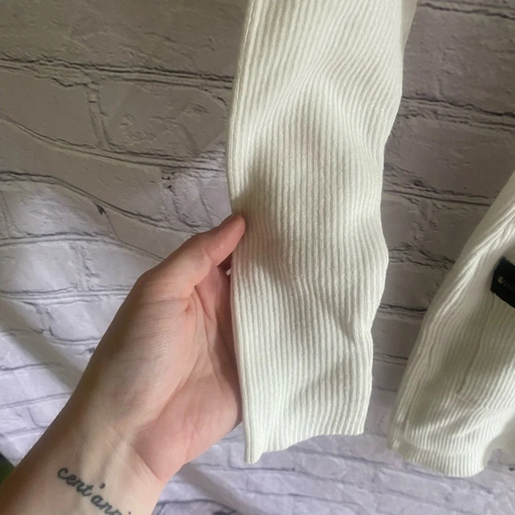 5/$20 Women’s‎ AGB Ribbed Long Sweater Zip Pocket Medium - Picture 4 of 7